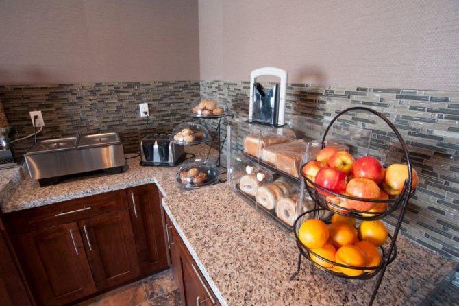 Western Star Inn And Suites Carlyle Екстер'єр фото